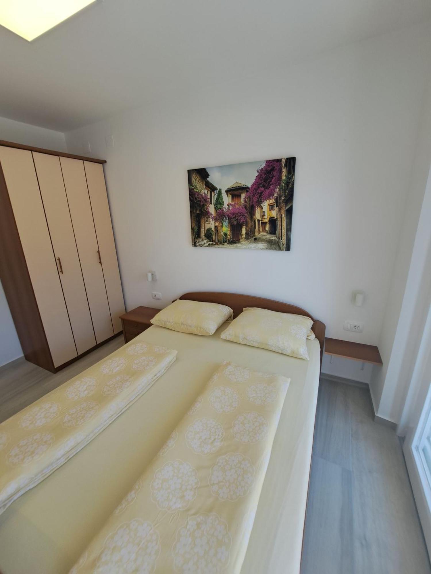 Apartmani Totic Malinska Ngoại thất bức ảnh