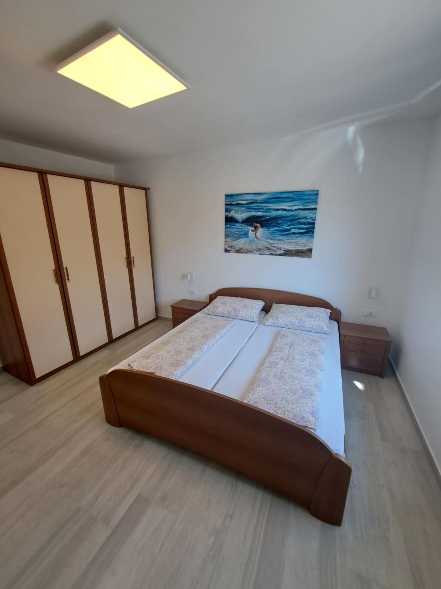 Apartmani Totic Malinska Ngoại thất bức ảnh