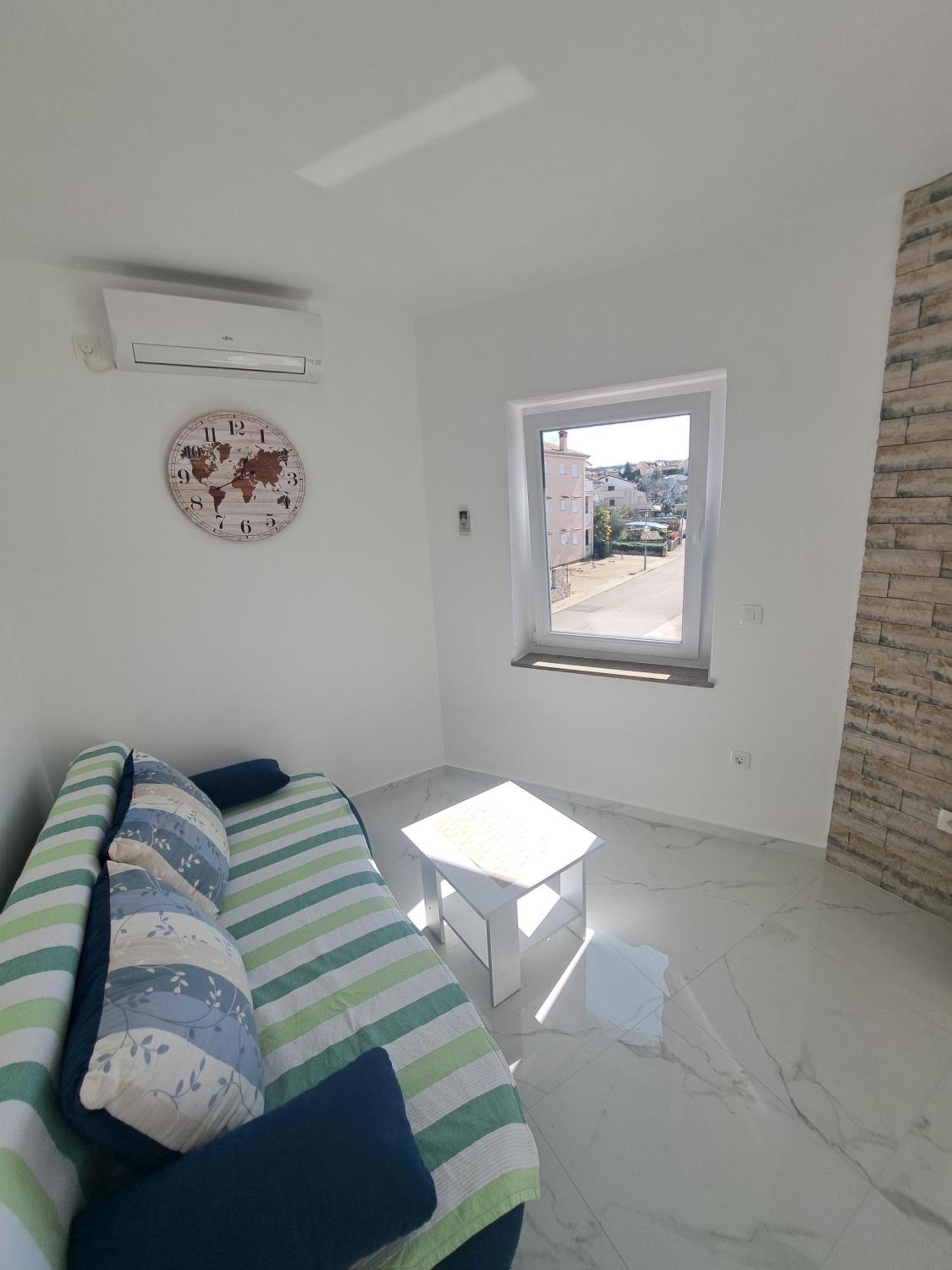 Apartmani Totic Malinska Ngoại thất bức ảnh