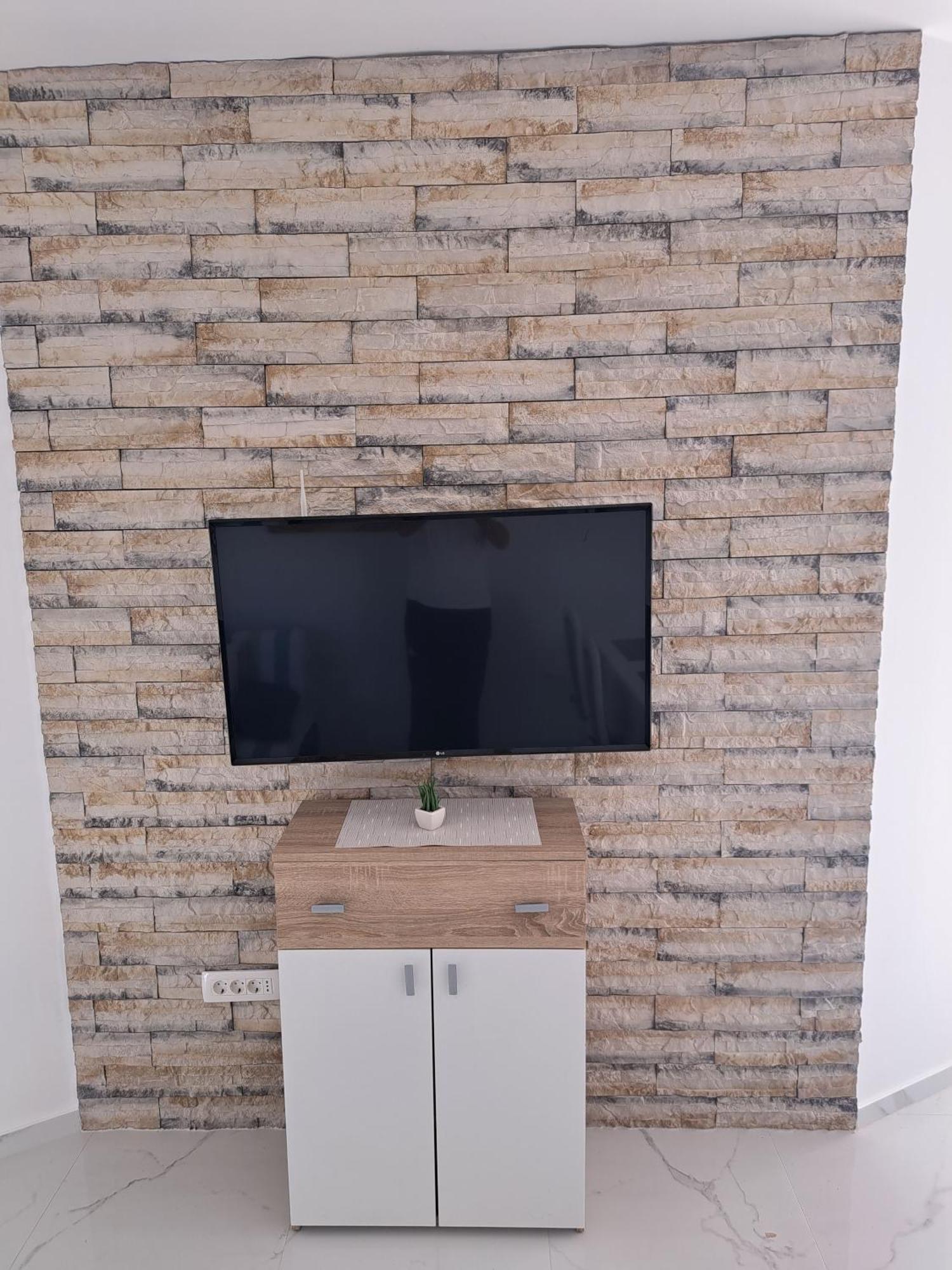 Apartmani Totic Malinska Ngoại thất bức ảnh