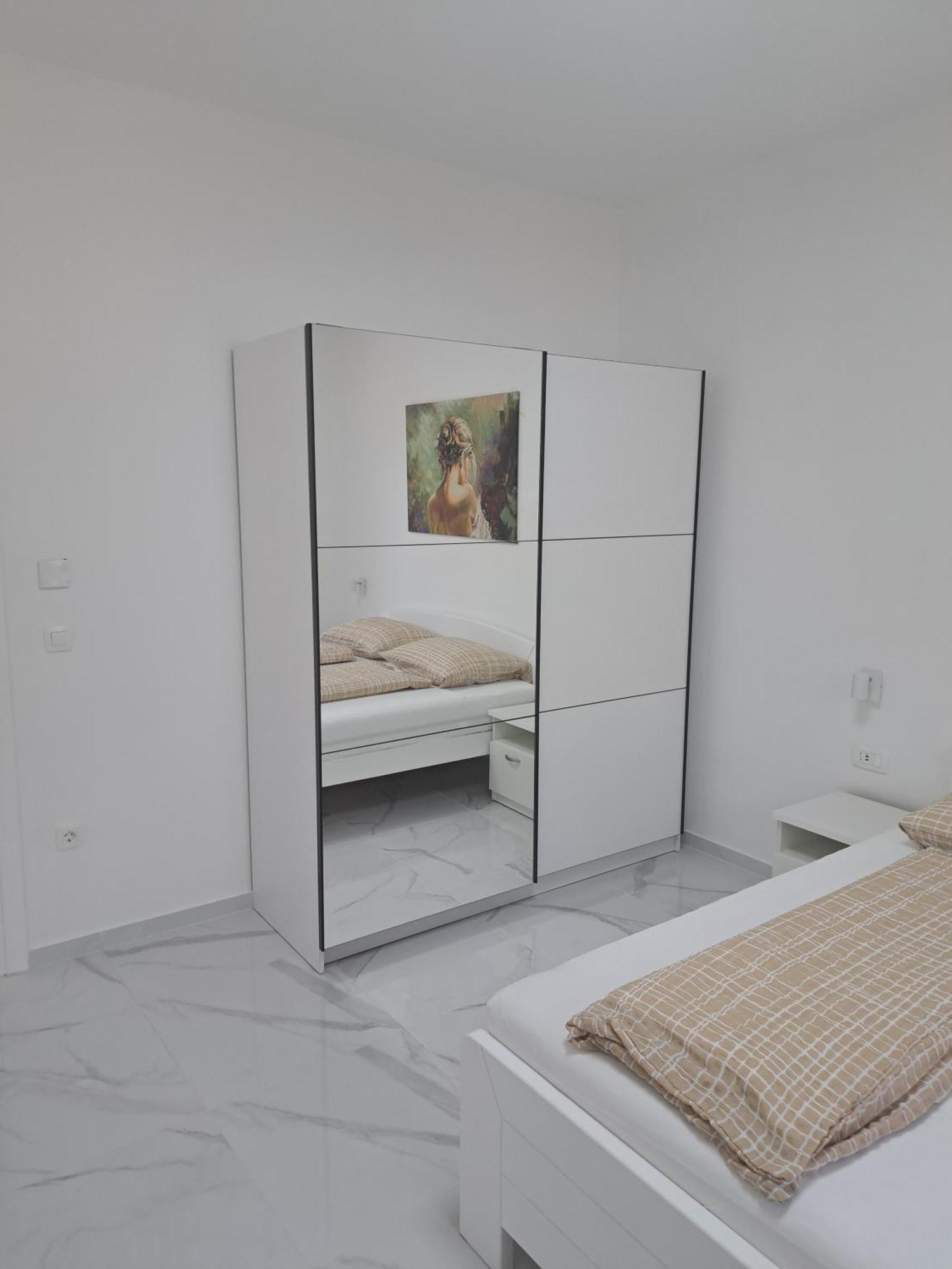 Apartmani Totic Malinska Ngoại thất bức ảnh
